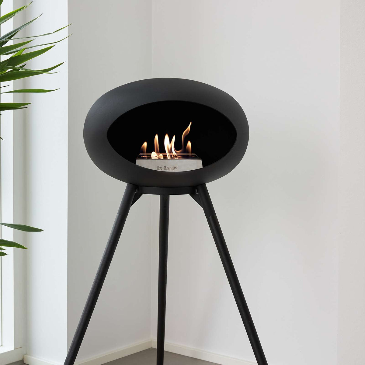 Le Feu GROUND WOOD HIGH Bio Ethanol Fireplace in Black